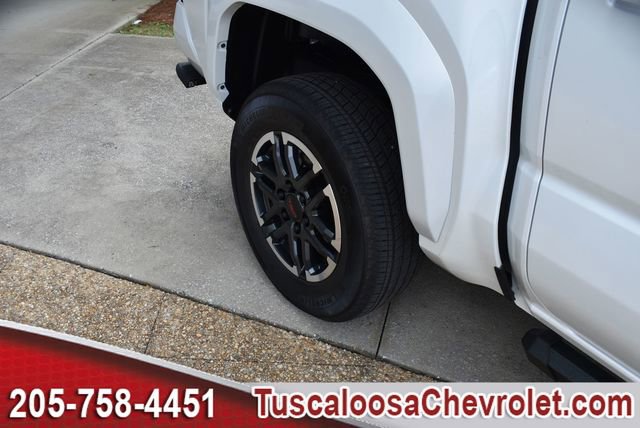 Used 2024 Toyota Tacoma TRD Sport w/ TRD Sport Upgrade Package image 13