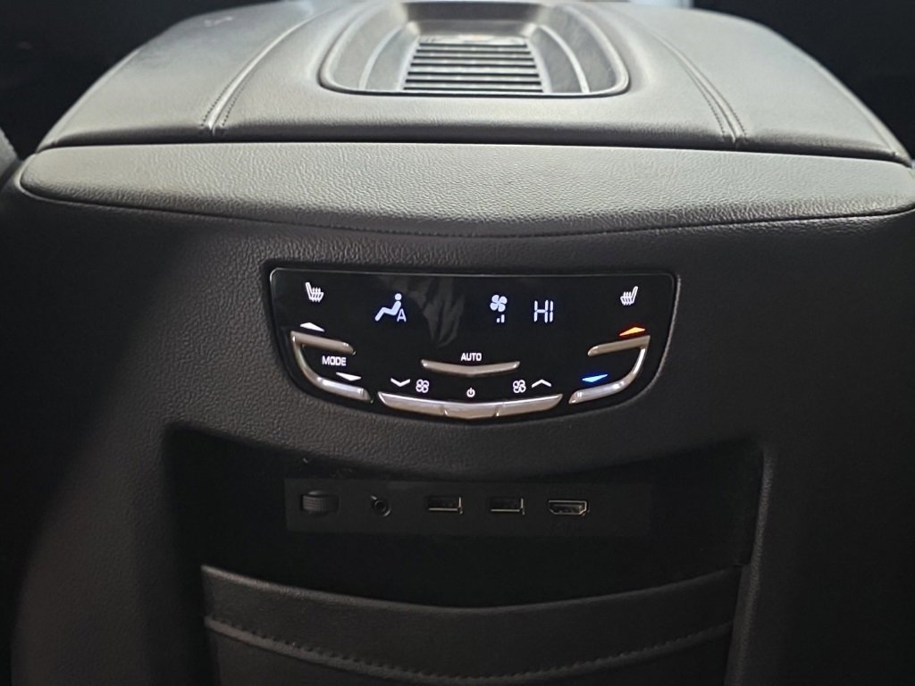 Used 2020 Cadillac Escalade Luxury image 26