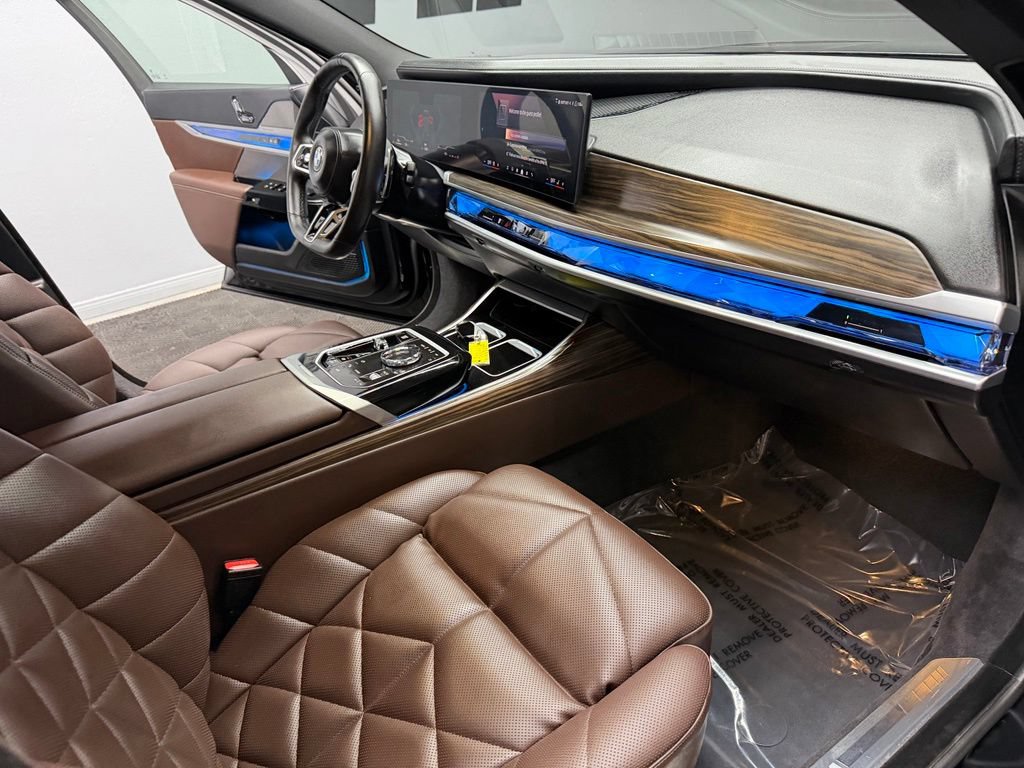 Used 2026 BMW 740i xDrive AWD/4WD image 53