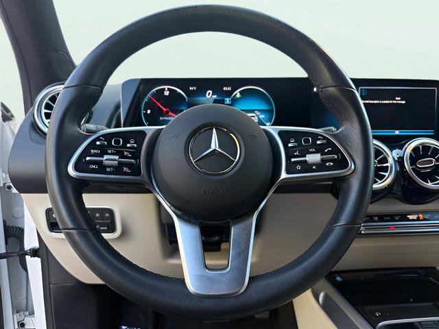 Used 2022 Mercedes-Benz GLB 250 w/ Premium Package Lite image 15