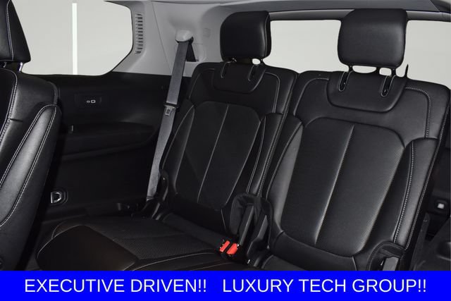 Used 2023 Jeep Grand Cherokee L Limited w/ Luxury Tech Group II AWD/4WD image 22