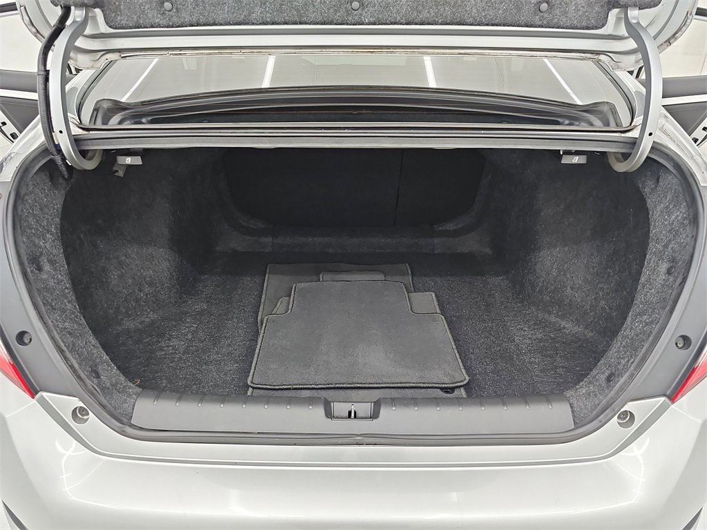 Used 2020 Honda Civic Touring image 14