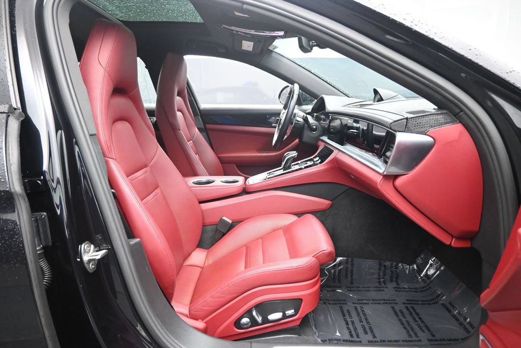 Used 2019 Porsche Panamera 4 AWD/4WD image 34