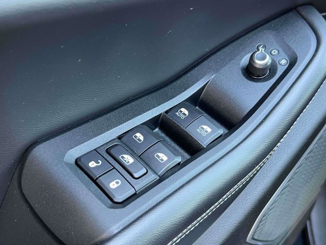Certified 2022 Jeep Grand Cherokee L Laredo w/ Luxury Tech Group I AWD/4WD image 17