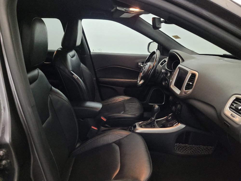 Used 2021 Jeep Compass Latitude AWD/4WD image 21