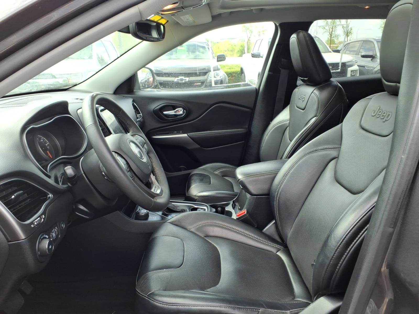Used 2022 Jeep Cherokee Limited AWD/4WD image 25