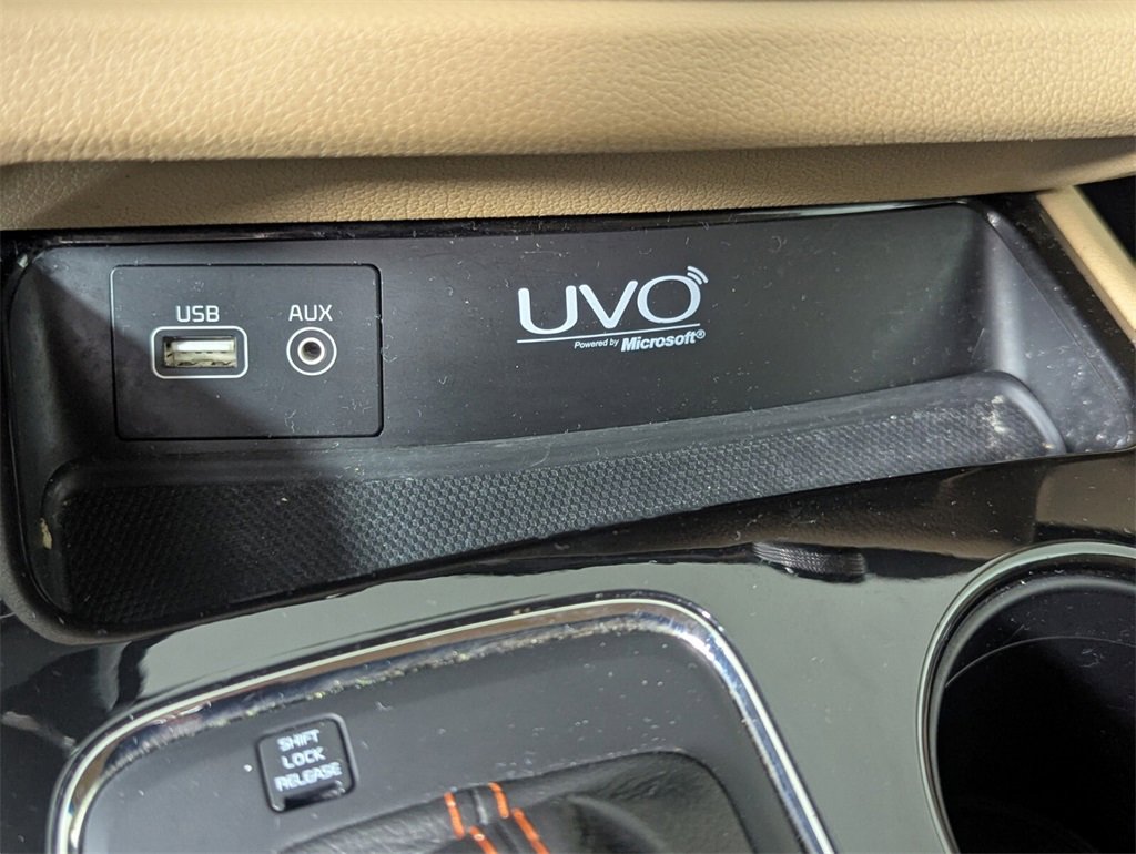 Used 2016 Kia Sedona EX image 20