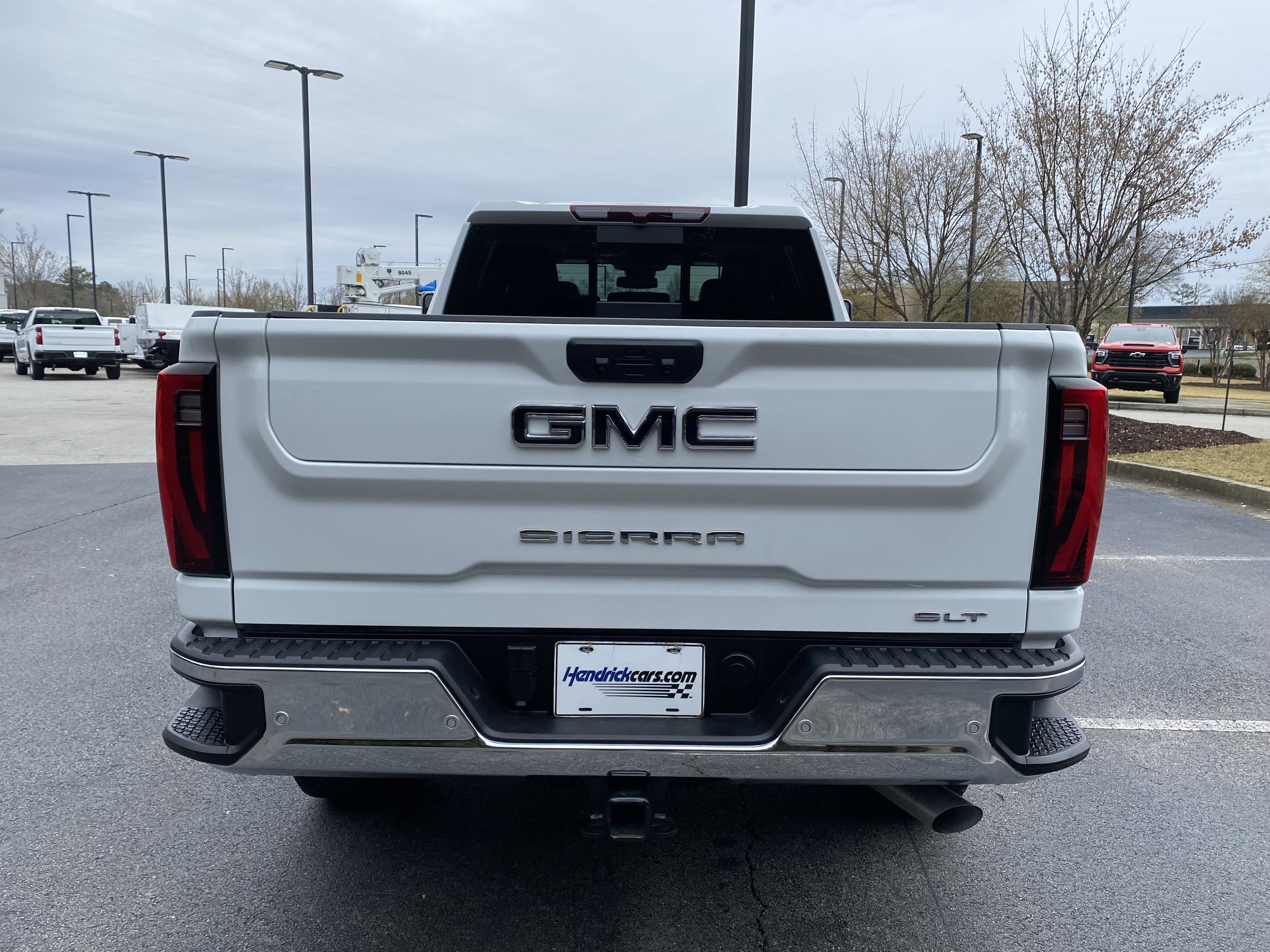 Used 2025 GMC Sierra 2500 SLT image 8