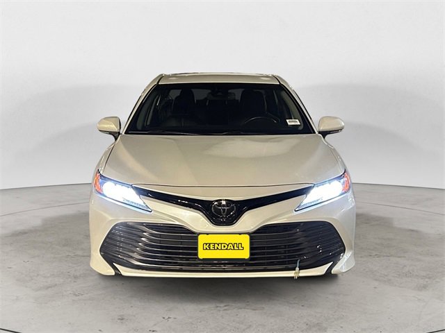Used 2020 Toyota Camry XLE image 8