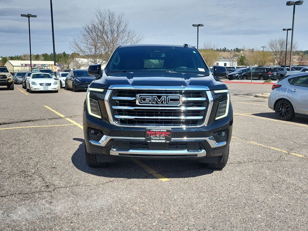 Used 2025 GMC Yukon Elevation w/ LPO, Yukon Black Package image 9