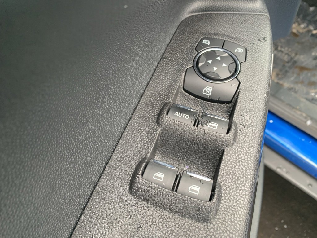 Used 2021 Ford EcoSport SE image 19