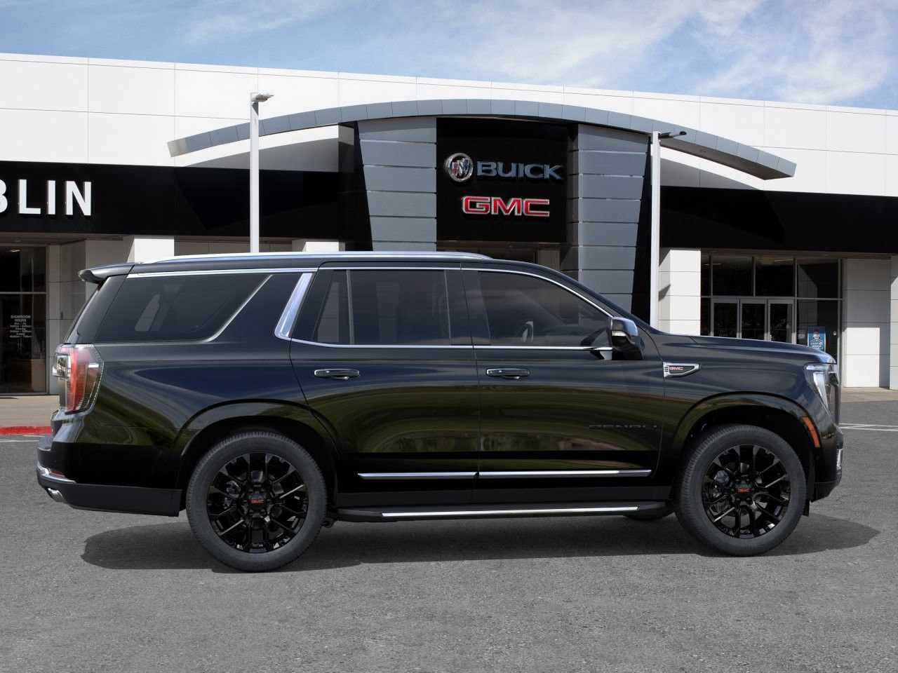New 2026 GMC Yukon Denali AWD/4WD image 3