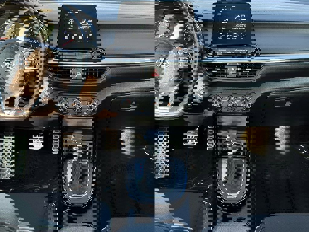 Used 2021 Kia Forte GT-Line image 28