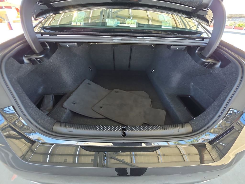 Used 2025 BMW 530i image 27