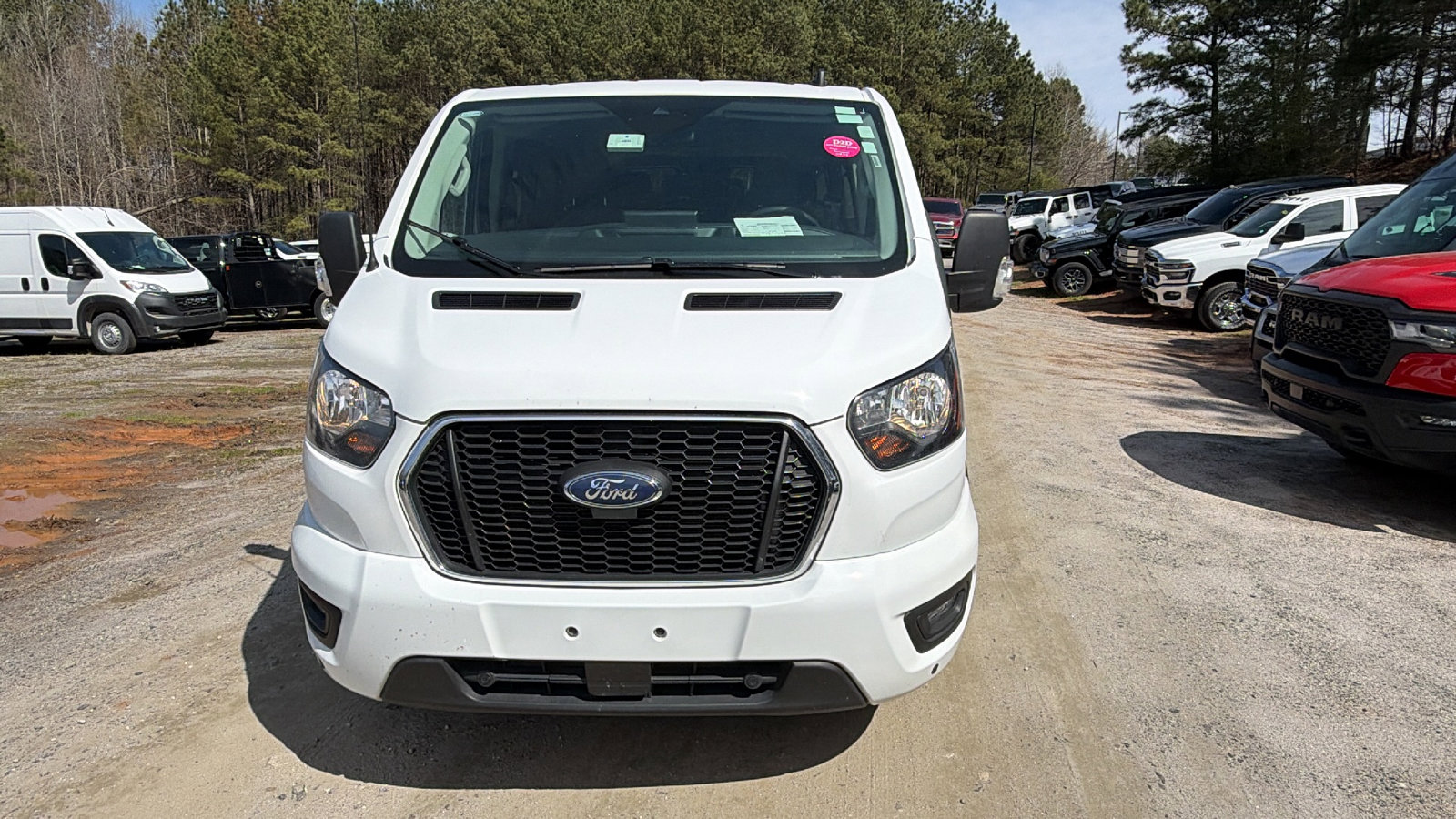 Used 2024 Ford Transit 350 XLT RWD image 3