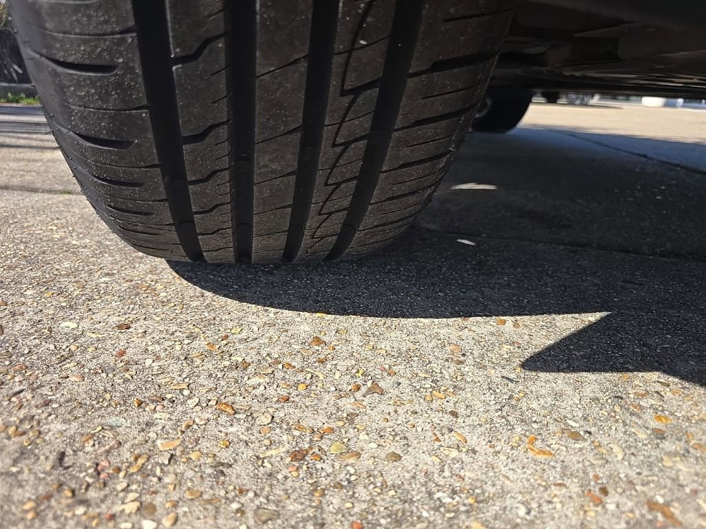 Used 2021 Volvo XC40 T5 Momentum image 37