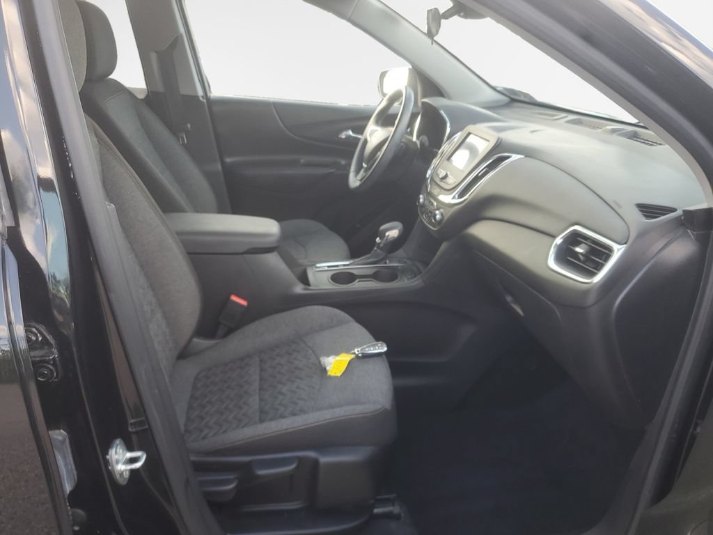 Used 2023 Chevrolet Equinox LT AWD/4WD image 26