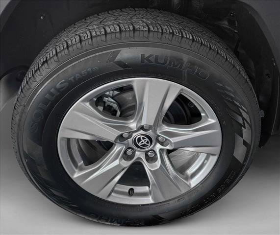 Used 2024 Toyota RAV4 XLE image 9