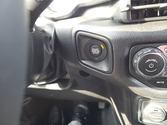 Used 2024 Jeep Gladiator Willys image 26