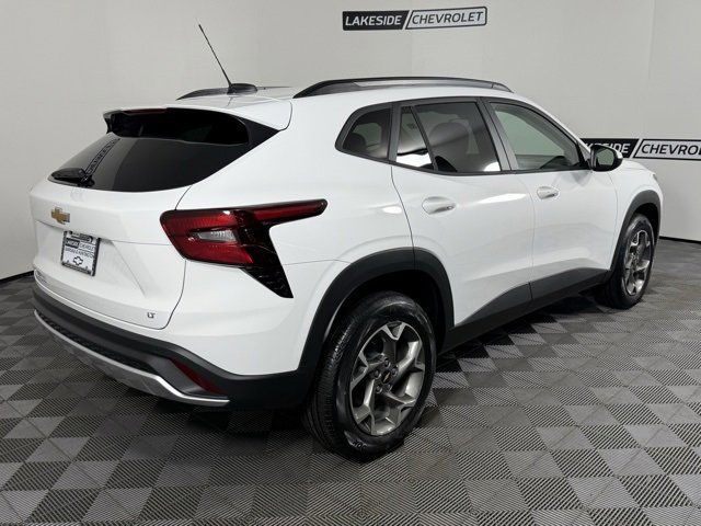 New 2025 Chevrolet Trax LT w/ Driver Confidence Package image 6