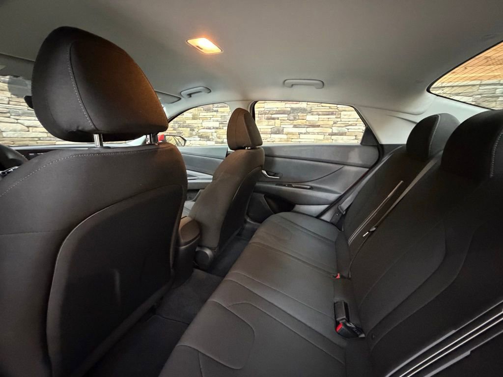 Used 2023 Hyundai Elantra SEL w/ Preferred Accessory Package image 24