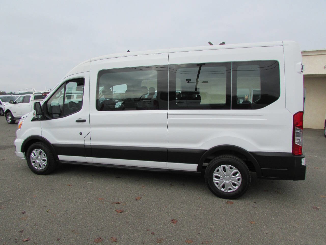 Used 2022 Ford Transit 350 XLT image 9