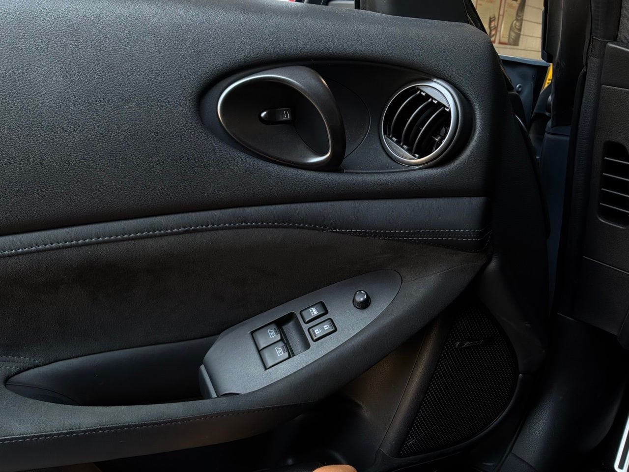 Used 2024 Nissan Z NISMO w/ Floor Mat Package RWD image 21