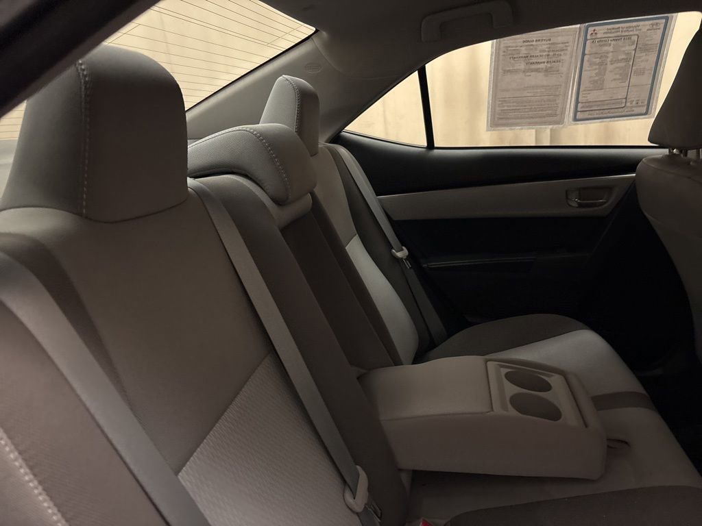 Used 2018 Toyota Corolla LE image 20