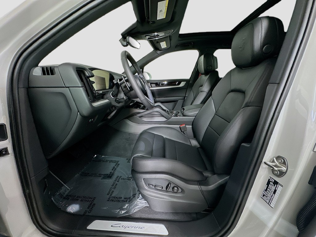 New 2026 Porsche Cayenne AWD/4WD image 5