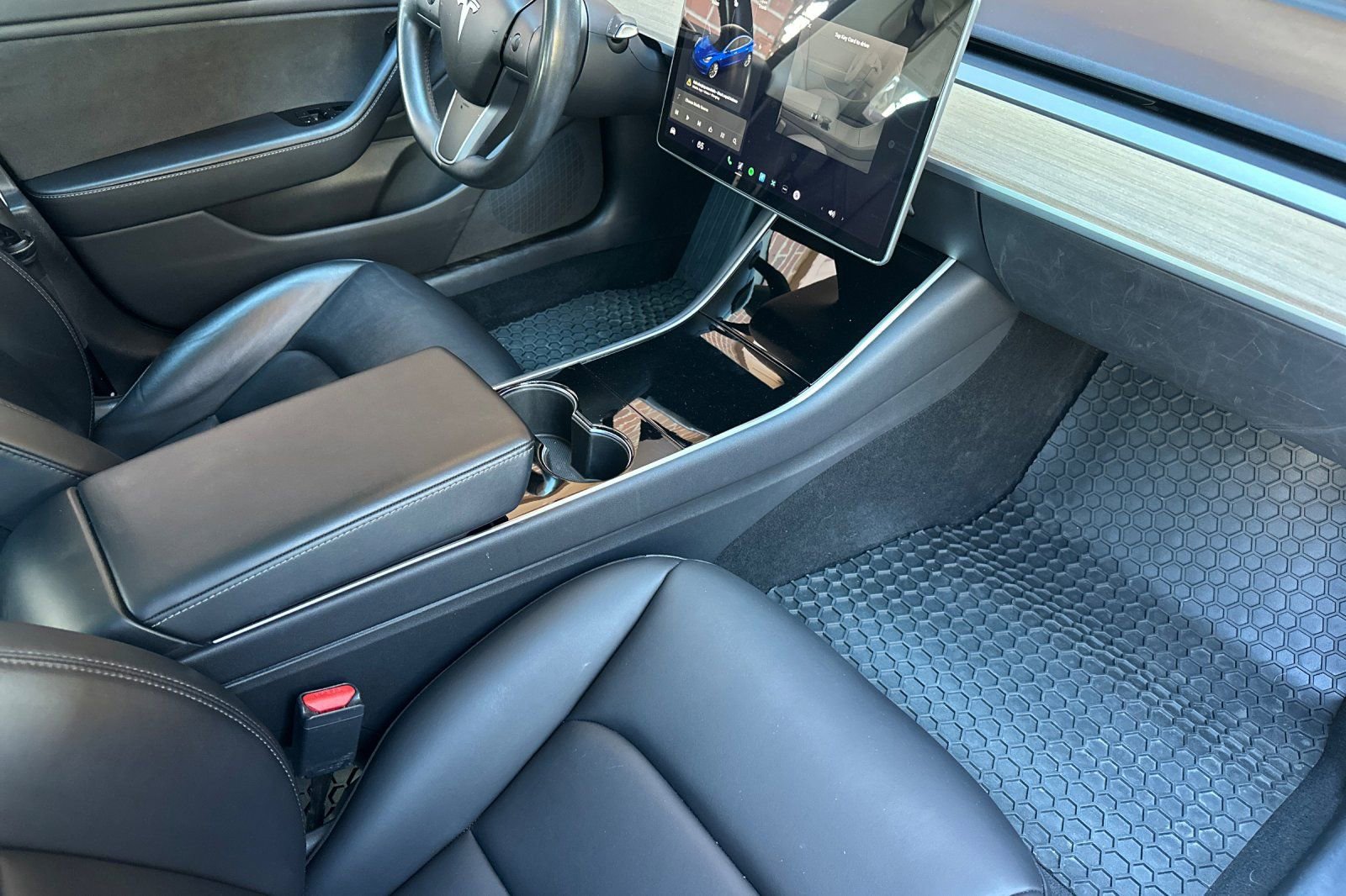 Used 2018 Tesla Model 3 Long Range image 19