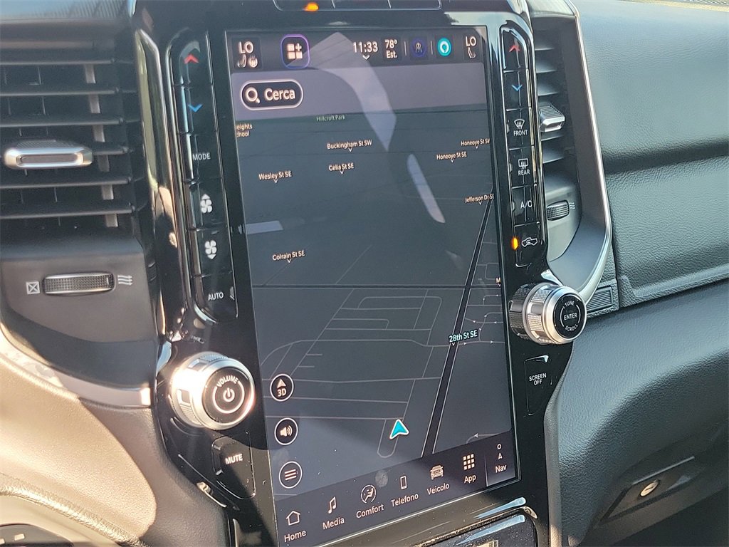 New 2026 RAM 1500 4x4 Crew Cab image 13