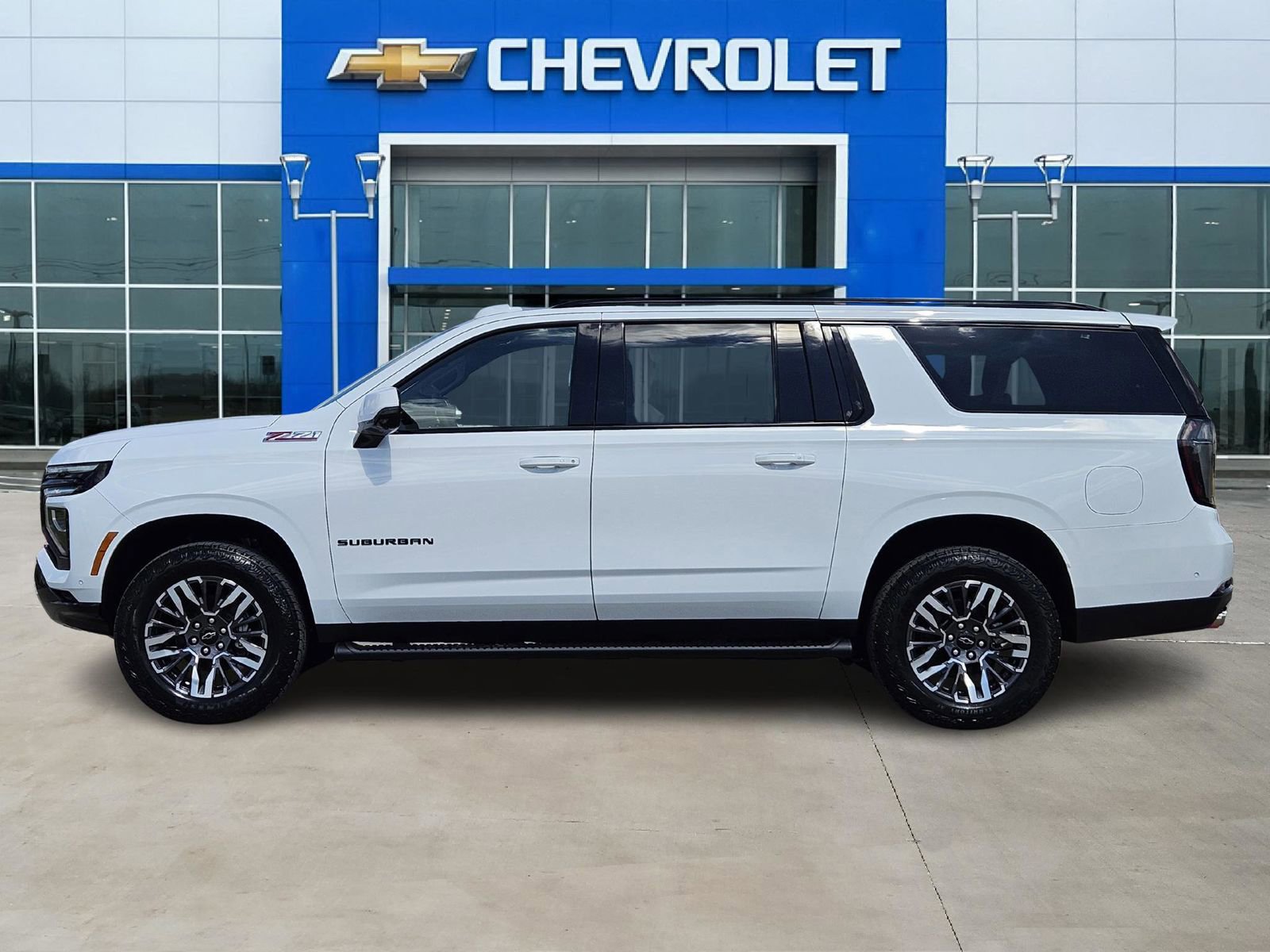 New 2026 Chevrolet Suburban Z71 image 3