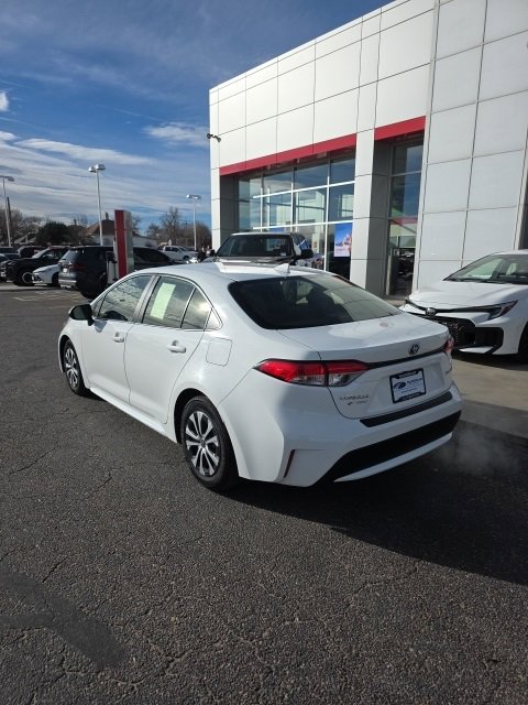 Used 2022 Toyota Corolla LE image 4