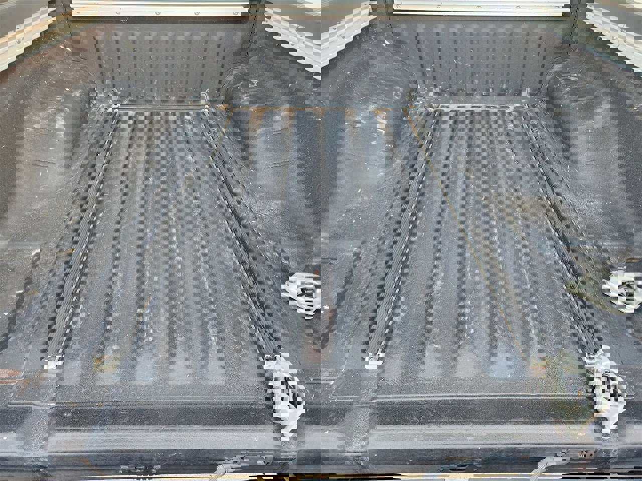 Used 2014 Nissan Frontier SL image 30