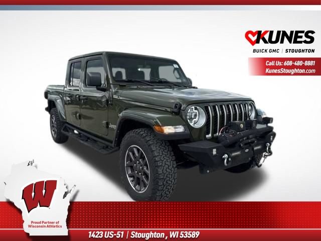 Used 2022 Jeep Gladiator Overland w/ Cold Weather Group AWD/4WD image 1