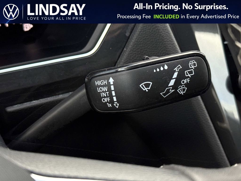 Used 2023 Volkswagen Tiguan SE AWD/4WD image 21