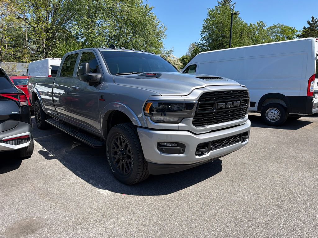 Used 2024 RAM 3500 Limited w/ Night Edition AWD/4WD image 4
