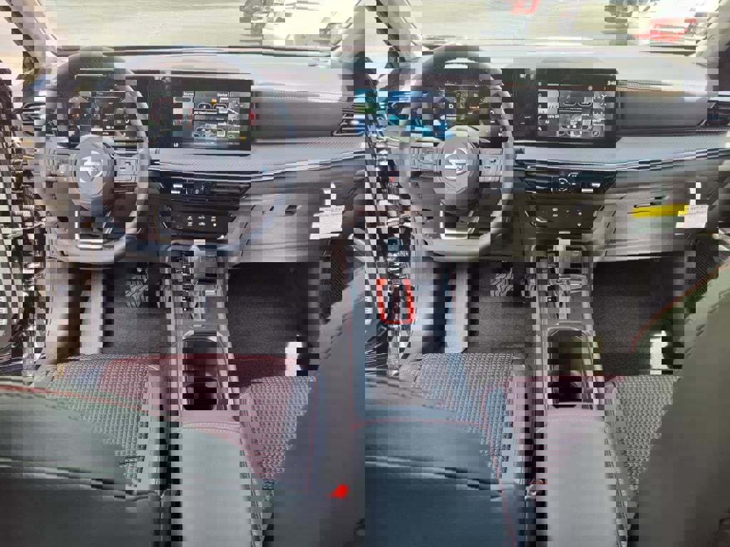 New 2025 Nissan Kicks SR image 7