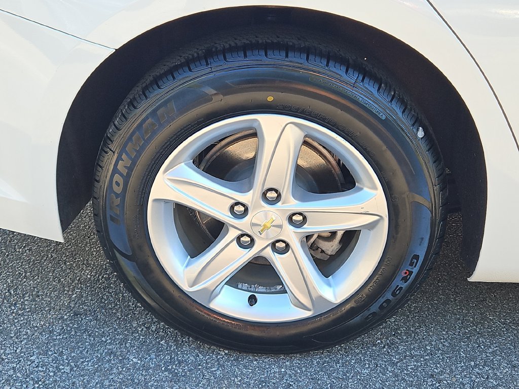 Used 2024 Chevrolet Malibu LT FWD image 8