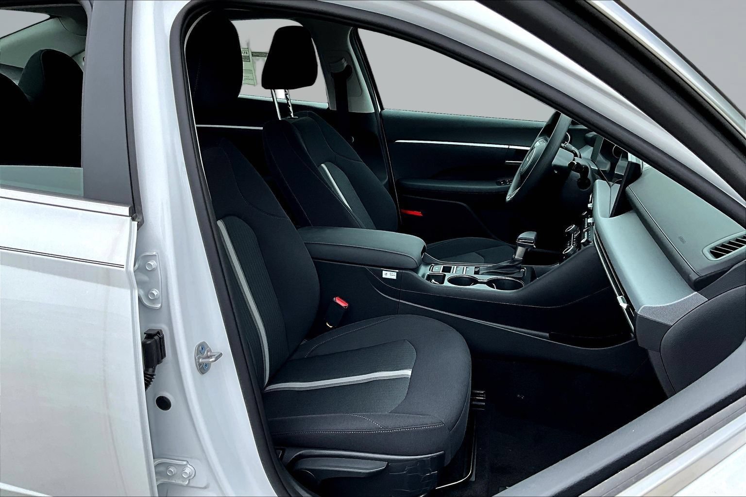 New 2026 Hyundai Sonata SE FWD image 13