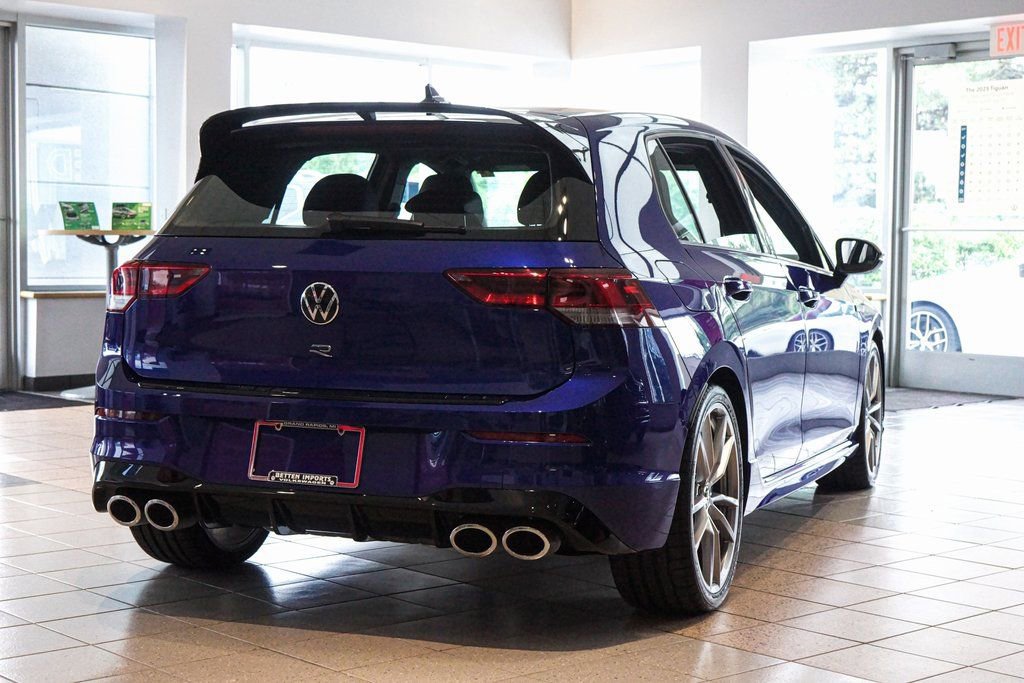New 2024 Volkswagen Golf R image 4