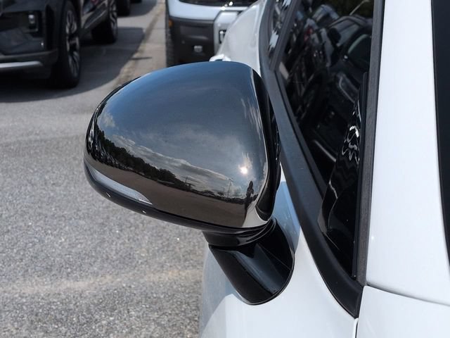 Used 2021 Kia Stinger GT1 RWD image 12