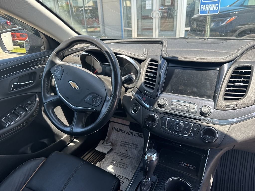 Used 2019 Chevrolet Impala Premier w/ Premier Convenience Package FWD image 13
