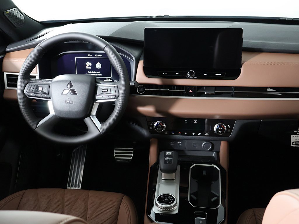 New 2025 Mitsubishi Outlander SEL image 39