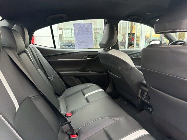 Certified 2025 Toyota Camry SE image 24