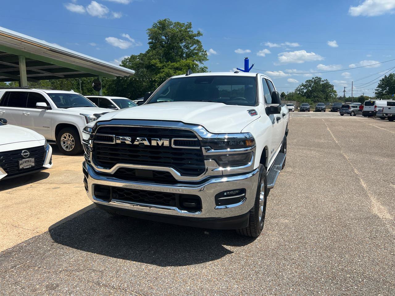 Used 2026 RAM 2500 Big Horn AWD/4WD image 2