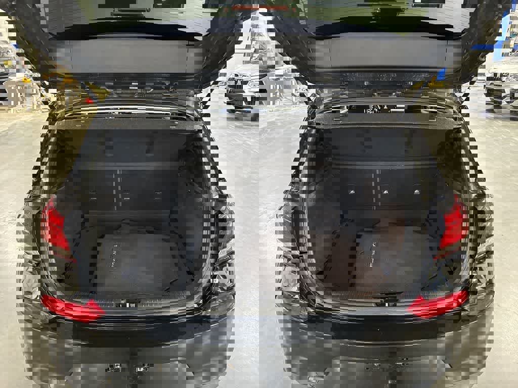 Used 2019 Hyundai Elantra GT w/ Style Package 02 image 11