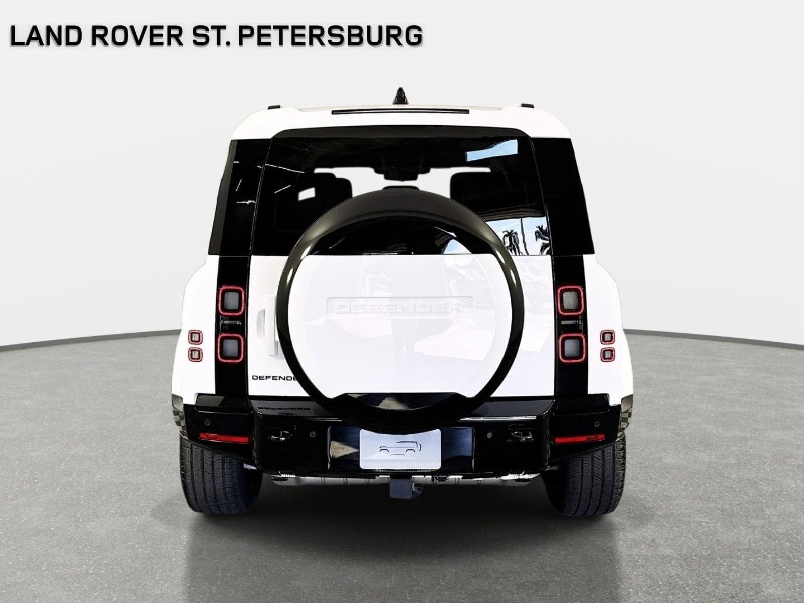Used 2026 Land Rover Defender 110 X-Dynamic SE AWD/4WD image 6