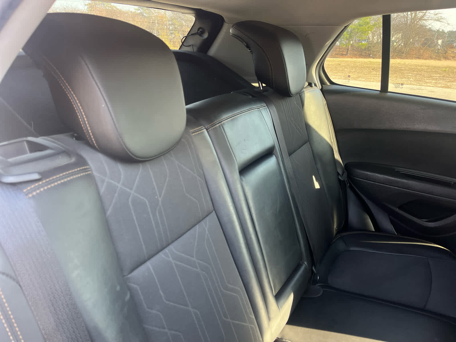 Used 2019 Chevrolet Trax LT w/ LT Convenience Package image 18