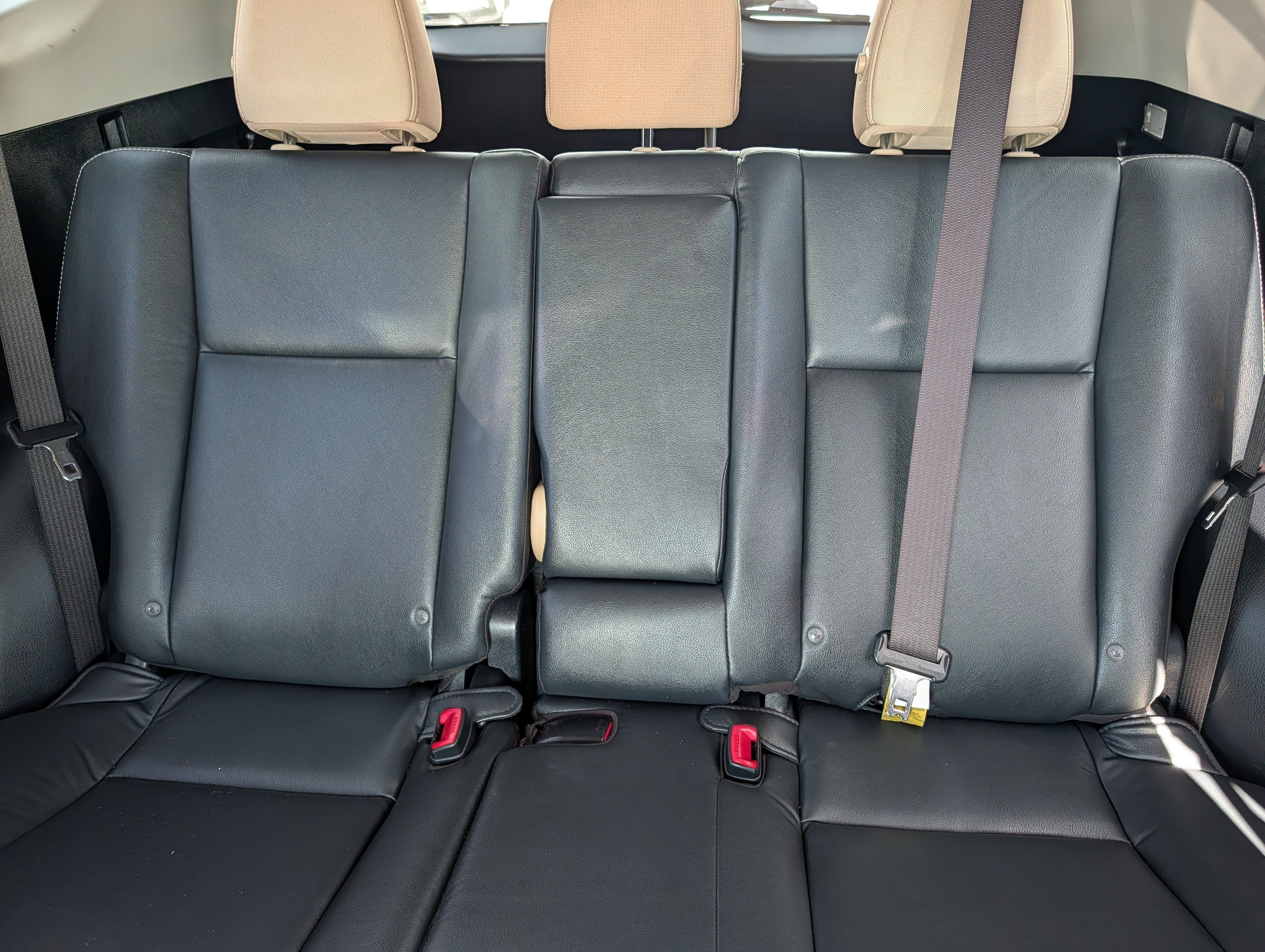 Used 2014 Toyota RAV4 XLE AWD/4WD image 13